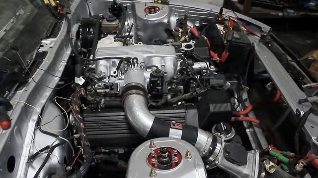 Attempting to START the 1uzfe in my 1985 Toyota Supra after 30 YEARS OF NOT RUNNING!!! смотреть онлайн
