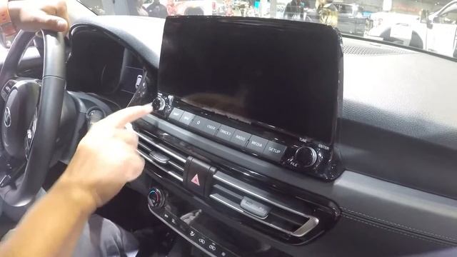 At $25K the 2021 KIA Seltos has the looks and value to be your entry SUV! смотреть онлайн