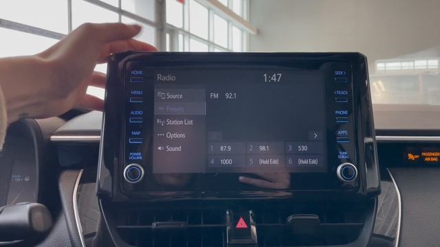 2022 Toyota Corolla LE смотреть онлайн