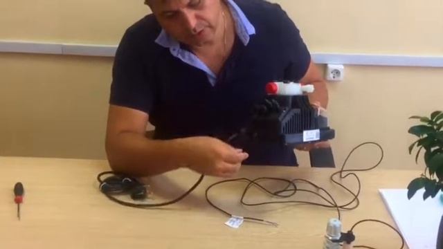 MYTHO Дозирующий насос видео-урок №1 (Установка датчика уровня LEV-4) смотреть онлайн