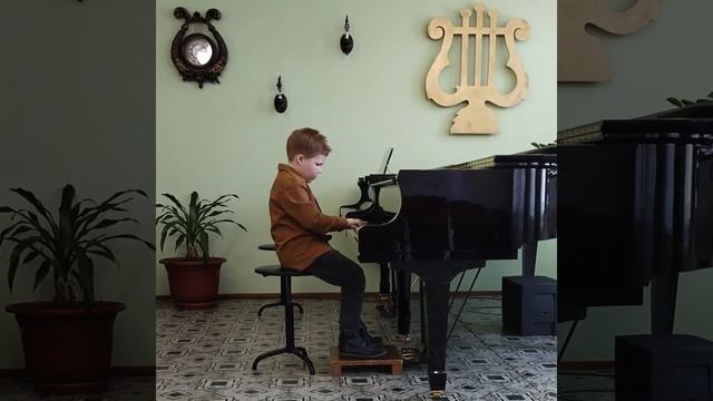 Андреев Максим, 7 лет. И. Любарский "Курочка", А. Гедике "Этюд", Н. Рыбицкий "Кот и мыши". смотреть онлайн