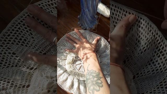 Как укрепить поля вязаной шляпы. #мкповязанию смотреть онлайн