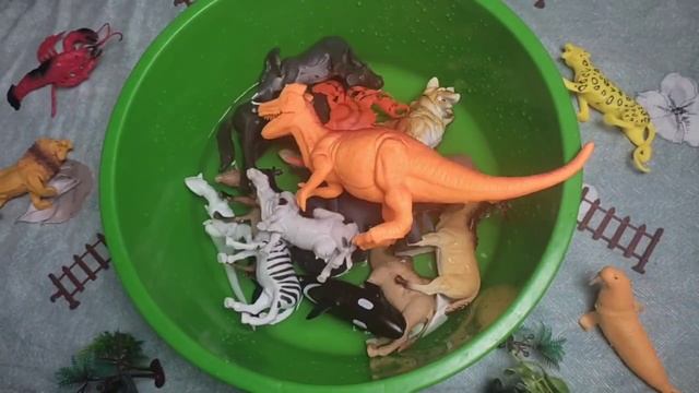 Учим Животных Корова Носорог Динозавры Собака Лев Лошадь Развивающие Мультики смотреть онлайн