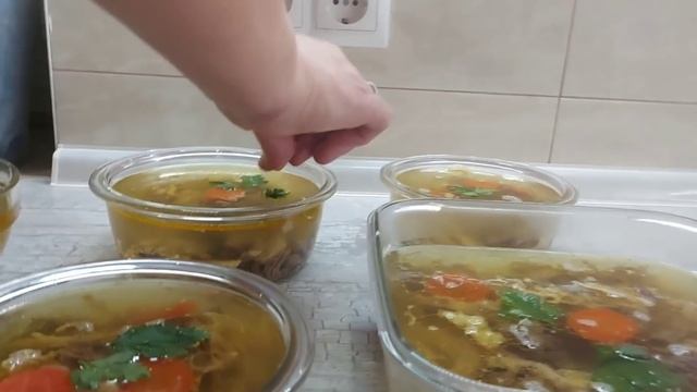 Очень вкусный холодец из петуха налетайте смотреть онлайн