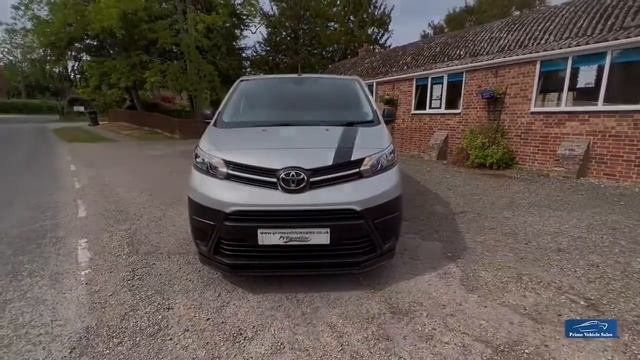 2019:19 Toyota Proace 2.0d 120 Medium Icon PVSsportline Edition смотреть онлайн