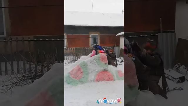 Вот это, да!!! Горка во дворе своими руками. смотреть онлайн