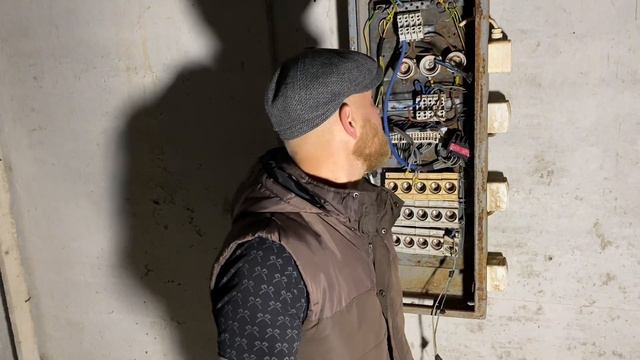 Новый Титаник терпит крушение. Отель AS, Югославия. смотреть онлайн