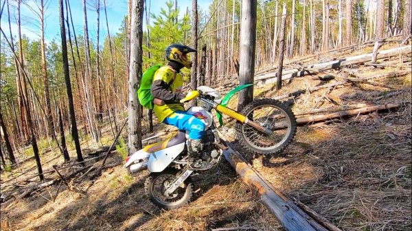 Эндуро покатушка по тропе