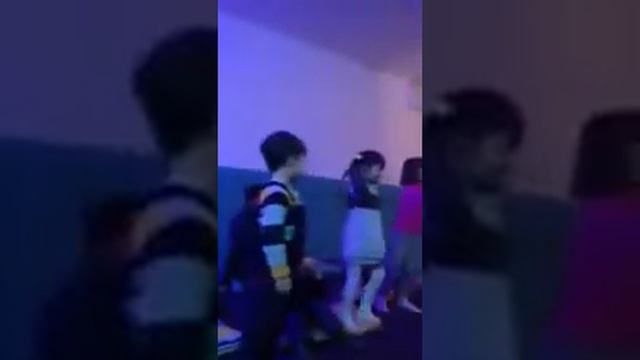 Кукольный спектакль "Лесные чудеса - встречаем зиму", клуб для всей семьи TreeHouse, 30.11.2013 смотреть онлайн