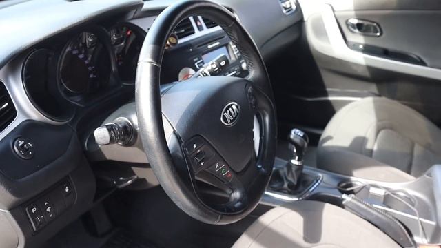 Kia Ceed смотреть онлайн