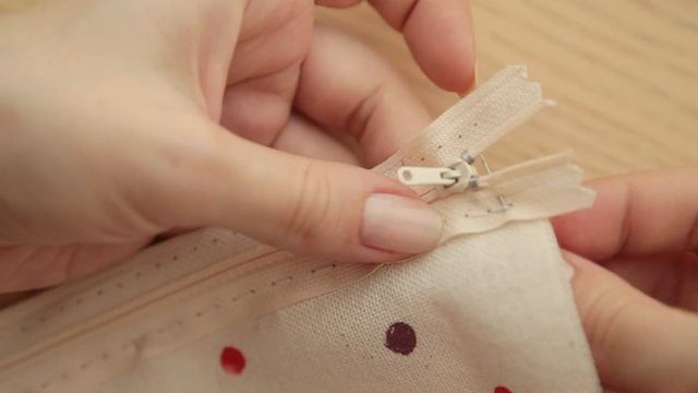 Back to school: пенал в горошек. ПРОСТО) смотреть онлайн