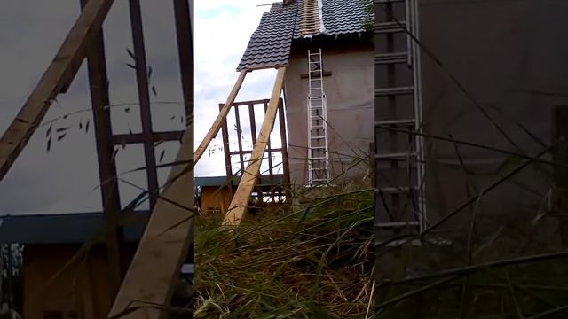 Карскасный дом своими руками: кровля. Как затащить большой лист металлочерепицы одному смотреть онлайн