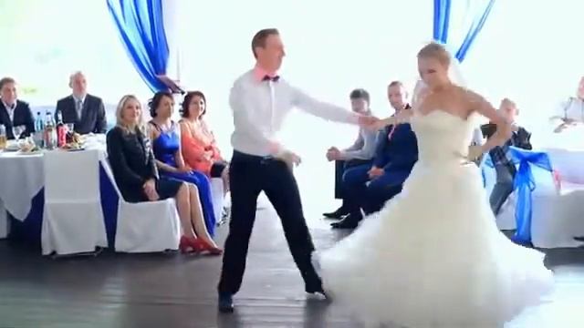 Свадьба в шатре на озере в стиле «Ультрамарин»! смотреть онлайн