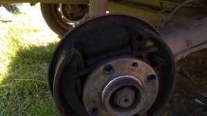 ПРИОРА: Меняем тормозные барабаны и колодки