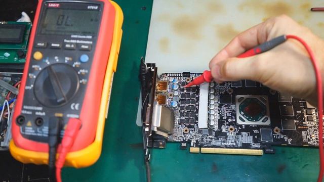 Сгорела в майнинге! Ремонт видеокарты Gigabyte Aorus RX580 8Gb смотреть онлайн