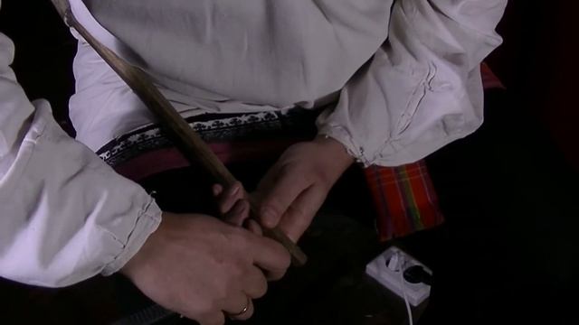 Музыкальный инструмент из ничего "Калюка" смотреть онлайн