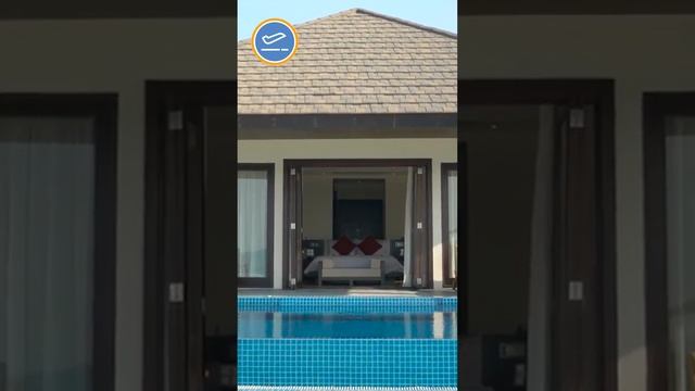 В Испании закрыто более 50.000 отелей, а на Пхукете начался голод из-за Омикрона #shorts смотреть онлайн