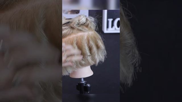 Молодящая Причёска Стрижка Боб Каре Пошагово в домашних условиях | Модная Укладка на средние волосы смотреть онлайн