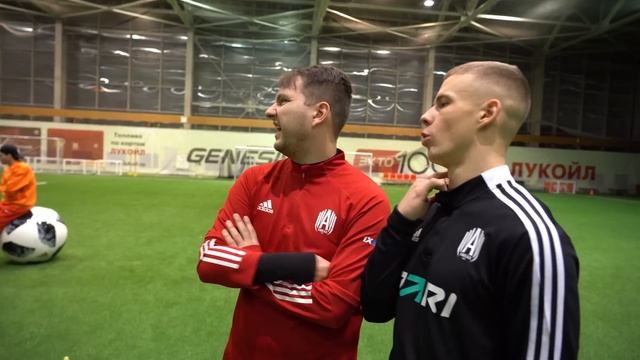 ТРЕШ - КОКТЕЙЛЬ/ ЗАЩИТНИКИ АМКАЛА VS РОМАРОЙ/ САЛИМ/ МЕГАМЯЧ!? |РОЗЫГРЫШ AirPods Pro| смотреть онлайн