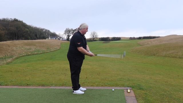 THE FAMOUS NINE GOLF COURSE AT GWELANMOR, CORNWALL, PART ONE. BIG OGGIE ON THE COURSE смотреть онлайн