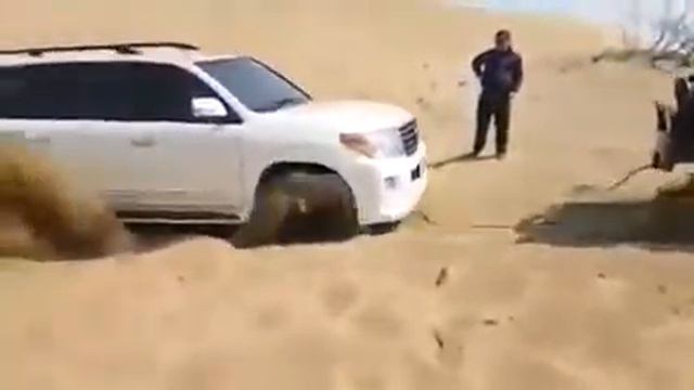 Старый крузак помог новому смотреть онлайн