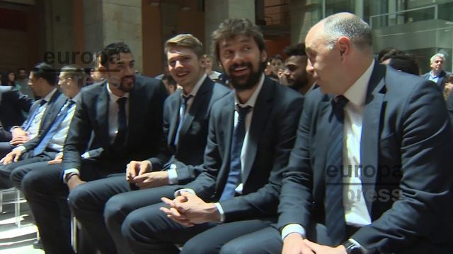 Pablo Laso es ingresado tras sufrir un infarto de miocardio смотреть онлайн