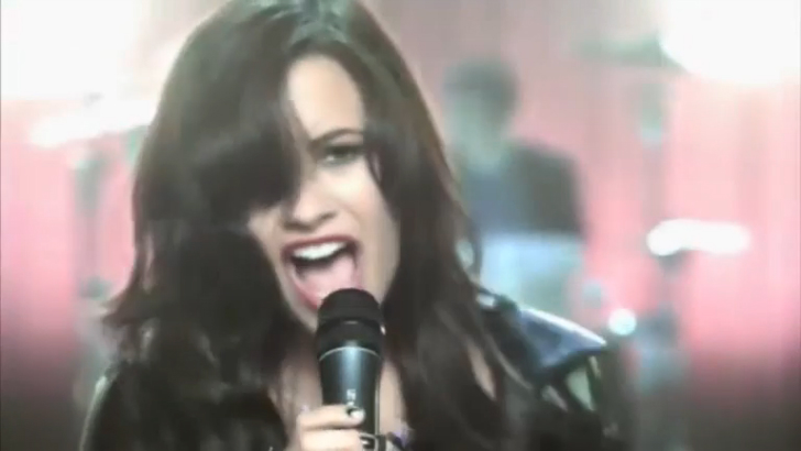 Demi Lovato - Here We Go Again (Dj T.c. Hand's Up Video Edit) смотреть онлайн