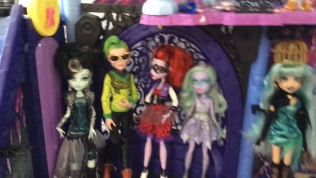 LIZZIE’S HUGE MONSTER HIGH THRIFT STORE DOLL HAUL! | 15 dolls! | Sweet Screams, Boo York, +more! смотреть онлайн
