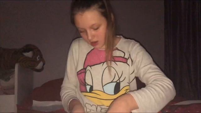 ?УПАКОВЫВАЮ ПОДАРКИ СВОИМ ДРУЗЬЯМ И РОДНЫМ? ?КАК ОНИ ОТРЕАГИРУЮТ?? смотреть онлайн