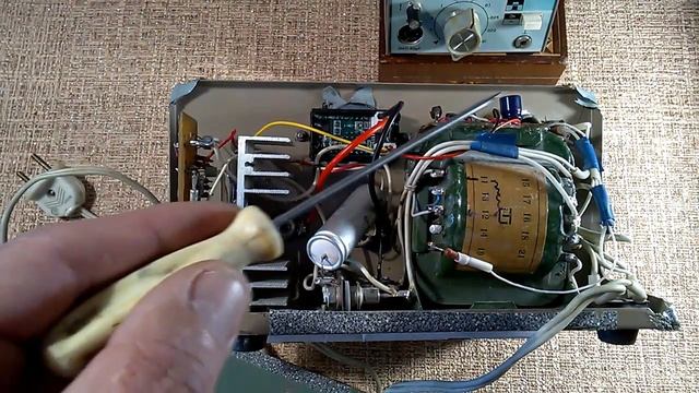 Как сделать лабораторный блок питания 0 - 20В 2А своими руками смотреть онлайн