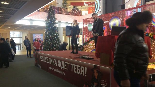Леонид Агутин и Владимир Пресняков в Нижнем Новгороде - Аэропорты (cover) смотреть онлайн