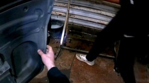 Как снять обшивку двери со снятием стёкол Ford Mondeo 3 ➤ Пошаговое руководство