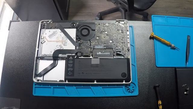 Macbook Pro 13 A1278, Mantención-Vidrio-Disco SSD смотреть онлайн