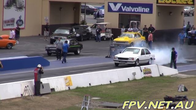 TWIN TURBO V8 CAPRI BLK40T RUNS 8.81 @ 162 MPH SYDNEY DRAGWAY 24.11.2012 смотреть онлайн