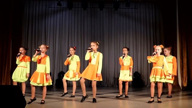 Образцовая вокальная студия «Детское время». Солнышко смеется. Рогачев смотреть онлайн