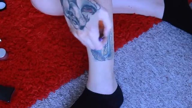 How To: Cover Up Tattoo With Makeup смотреть онлайн