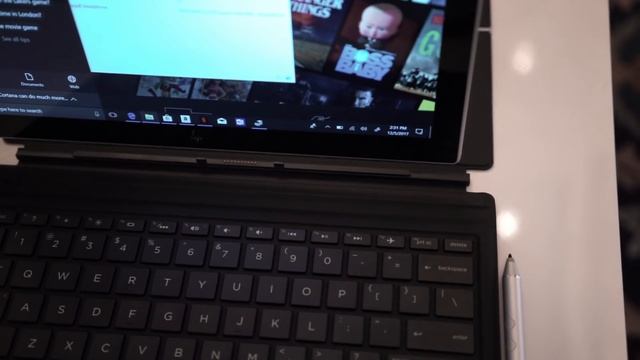 Trên tay Hp Envy x2: Windows 10s, Snapdragon, không cần tắt, luôn kết nôi смотреть онлайн