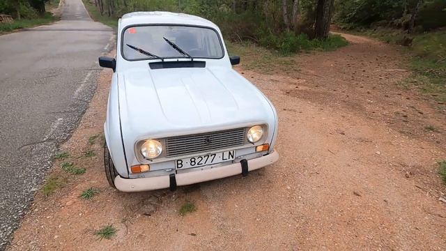 Sonido motor Renault 4! смотреть онлайн