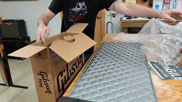 Will I get scammed out of my $8,000.00 Gibson Custom Shop Guitar? Part 1 смотреть онлайн