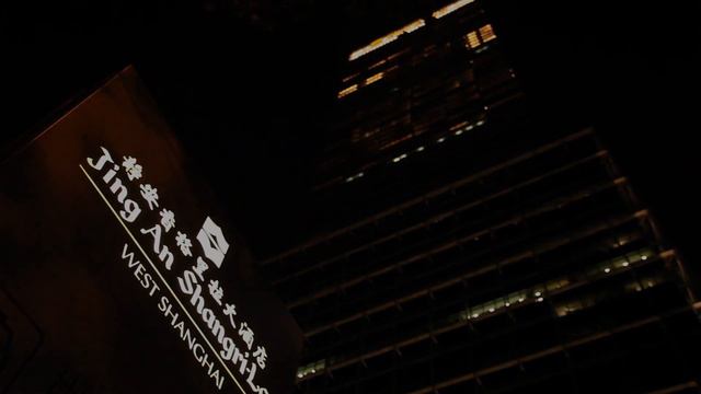 Hochedel exclusively presents: X-BIONIC® Travel Wear смотреть онлайн