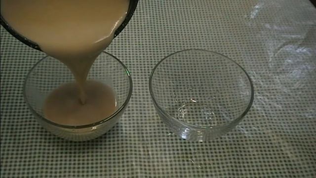 ПАННА-КОТТА С АРАХИСОВЫМ КОЗИНАКОМ. КАК ПРИГОТОВИТЬ ПАННА-КОТТУ. смотреть онлайн