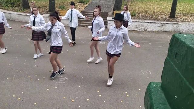 танець до дня учителя федеріко феліні смотреть онлайн