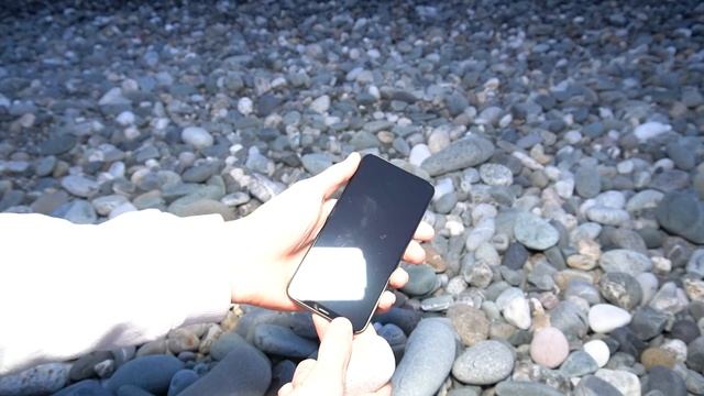 Стекло IPhone царапается