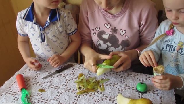 Грушевые Ёжики - рецепт для детей! смотреть онлайн