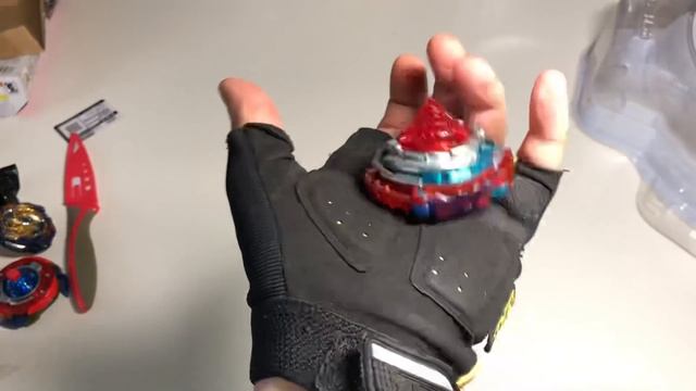 КРАСНЫЙ РАГНАРЁК ОТ TAKARA TOMY / Бейблэйд Бёрст / Beyblade Burst смотреть онлайн