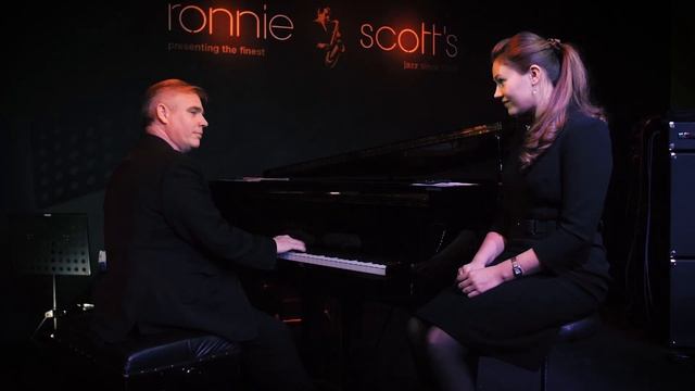 История джаза. Интервью в клубе Ronnie Scott's смотреть онлайн
