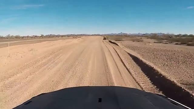 MITSUBISHI L200 VS CHEVROLET COLORADO ZR2 off road EXTREME COMPILATION смотреть онлайн