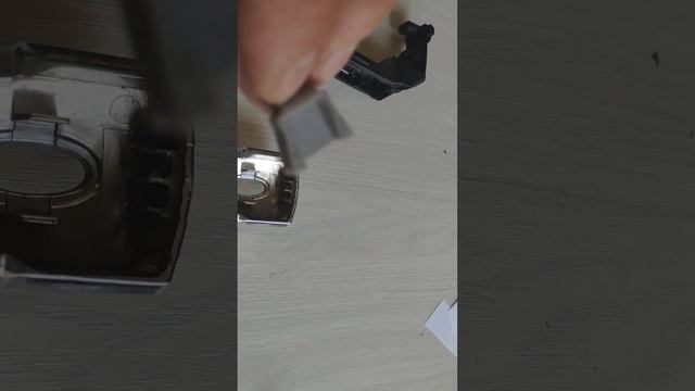 Ремонт дверной ручки Nissan Leaf ZE0 смотреть онлайн