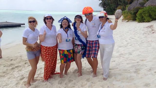 #Новый_год на Мальдивах на разных языках смотреть онлайн