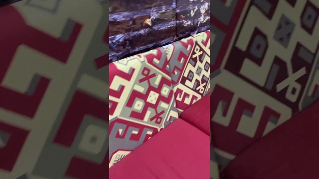 Угловой диван б/у. Адрес склада: Ул.Выборгская 16к2с6, +7 966 121-87-51 Валерий смотреть онлайн